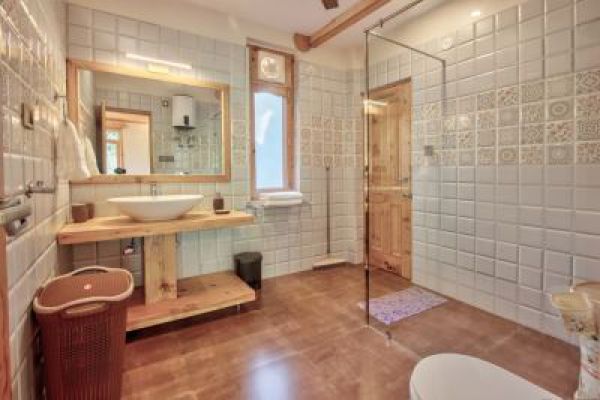 Royal House - Amritalaya - a vacation home